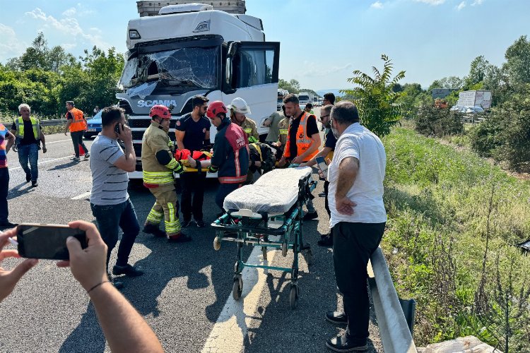 D Zce Anadolu Otoyolu Nda Trafik Kazas Yaral Orum Haberleri