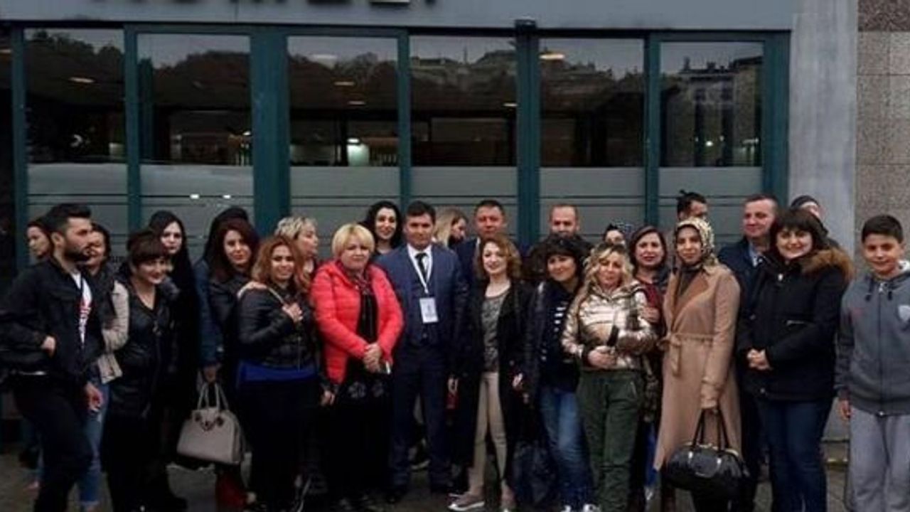 Çorumlu berberler soluğu İstanbul'da aldı! Son teknoloji cihazları yerinde incelediler