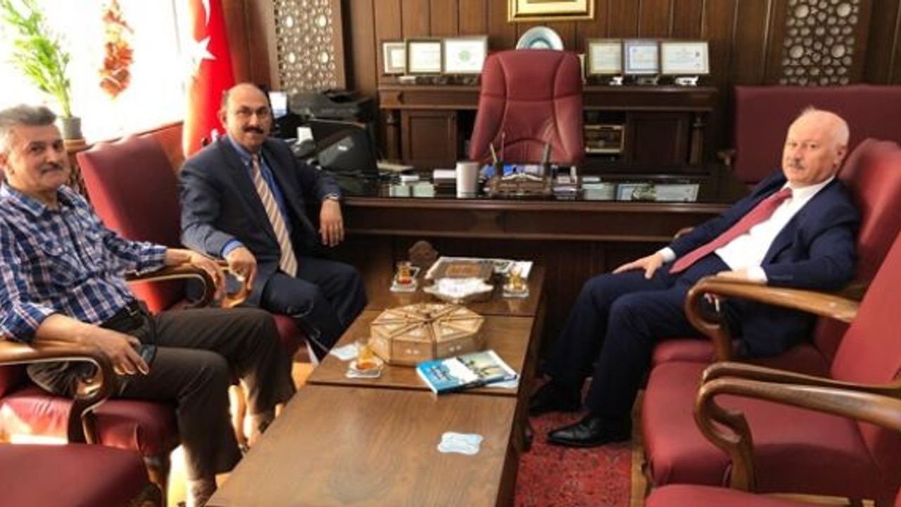 Çorumlu öğrenciler Avrupa yolcusu! Başarılı olan Umre ile ödüllendiriliyor