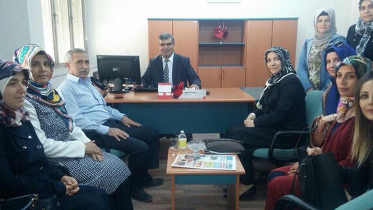 Osmancık'ta anneler seferber oldu! 2 günde toplanan para Mehmetçik Vakfı'nın hesabına yattı