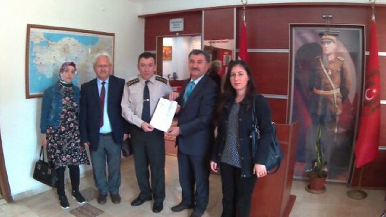 Çorum'daki okulda anlamlı seferberlik! Kermes gelirini kuruşuna kadar oraya yatırdılar
