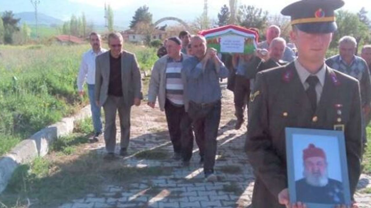Çorum'da hüzünlü veda! Kore gazisi son yolculuğuna askeri törenle uğurlandı