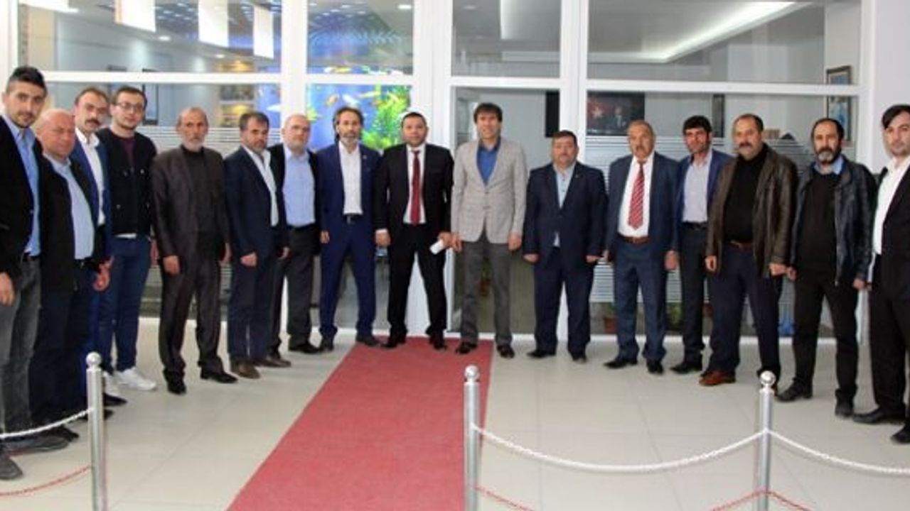Sungurlu MHP'den Behiç Akkaş’a destek