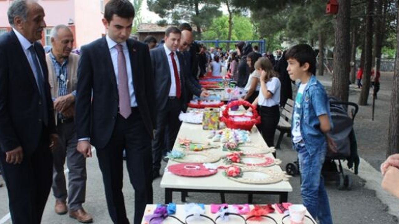 Çorum'un o köyünde renkli görüntüler! Protokol ve vatandaşlar akın etti