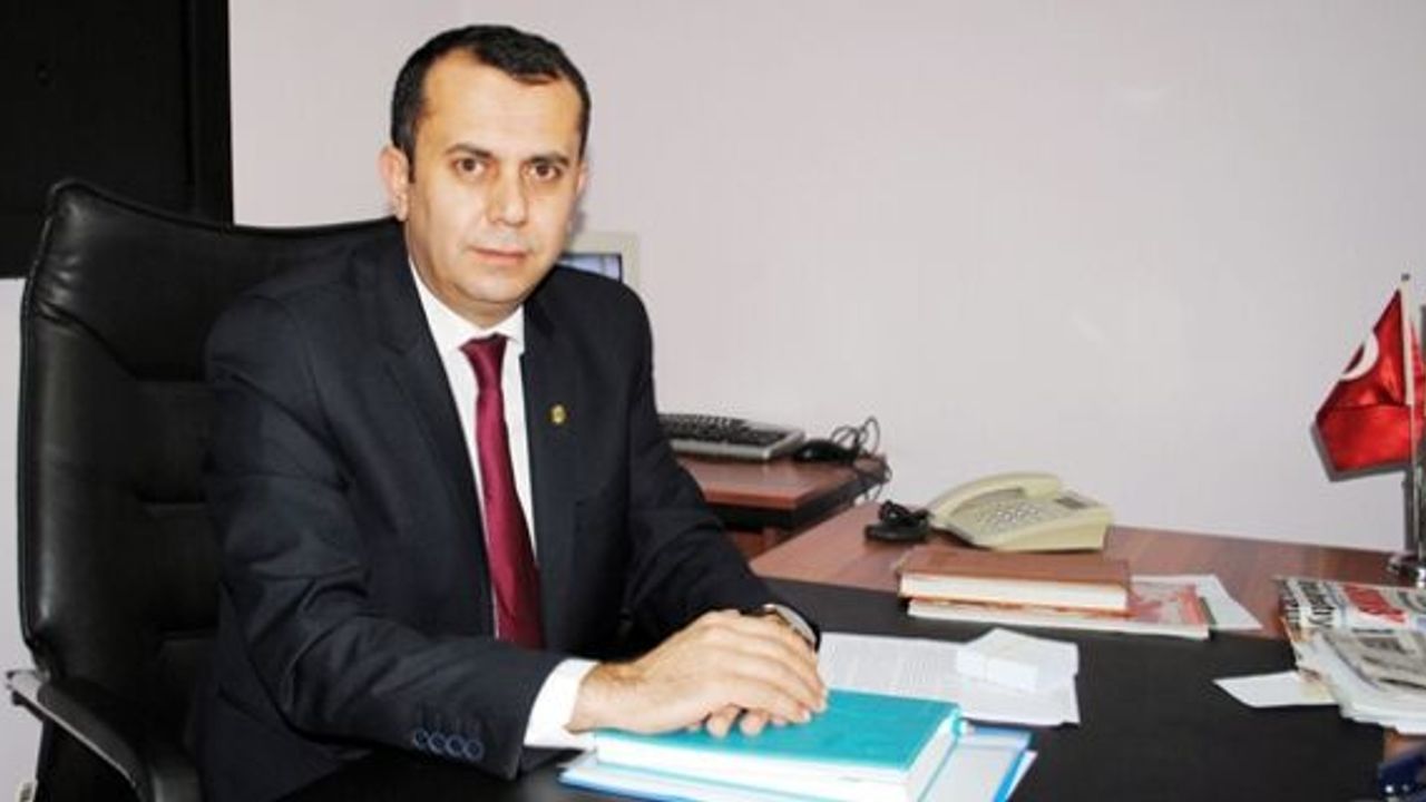 Büyük marketlerin açılış ve kapanış saatlerine tepki