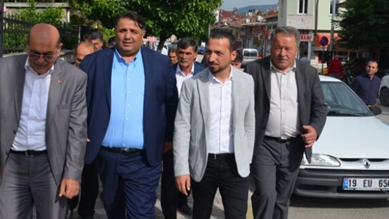 Kaya, Kargı esnafı ile hasbıhal etti