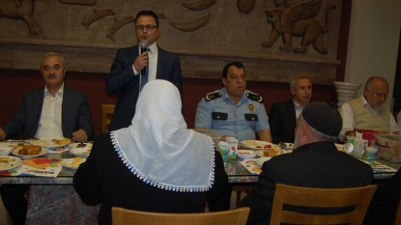 Şehit aileleri ve gaziler iftarda buluştu