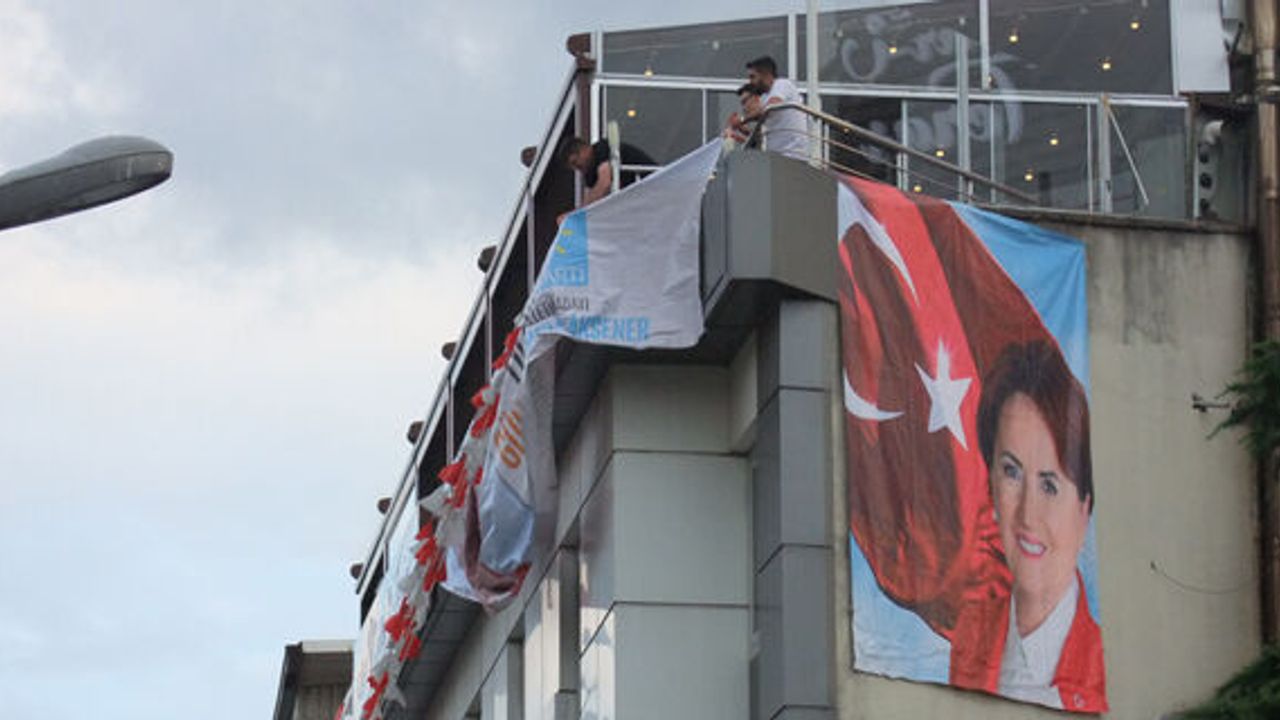 İYİ Parti gençlerinden tam gaz seçim çalışması