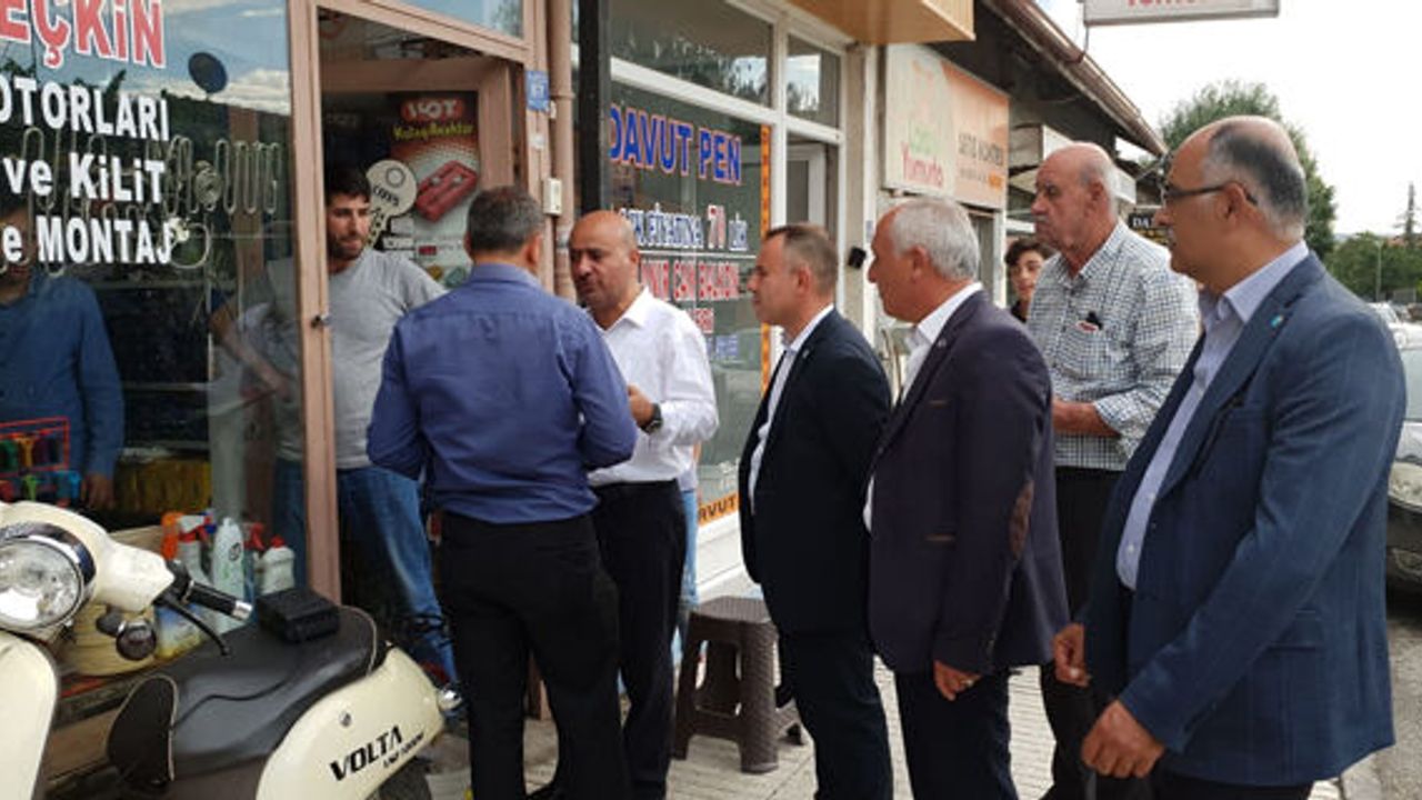 İYİ Parti, yoksul aile çocuklarına burs verecek