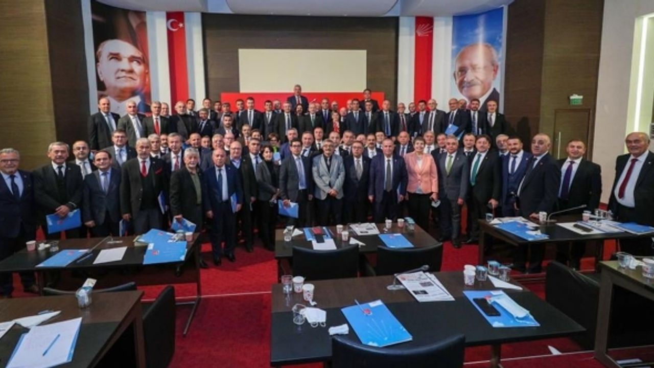 Mehmet Tahtasız İl Başkanları toplantısına katıldı
