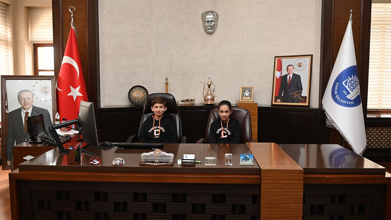 23 Nisan'da Belediye Başkanı olan Eymen ve Buglem'in talebi yerine getirildi