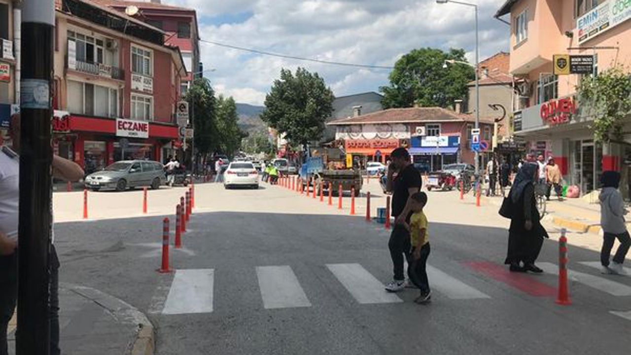 Mehmet Akif Ersoy Caddesi tek yönlü oldu