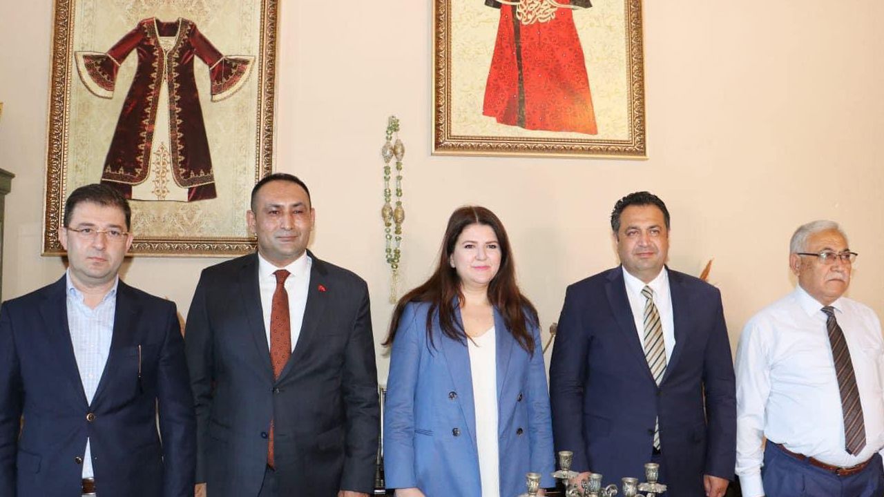 MHP Genel Başkan Yardımcısı Dr.Pelin Yılık Mersin’i ziyaret etti