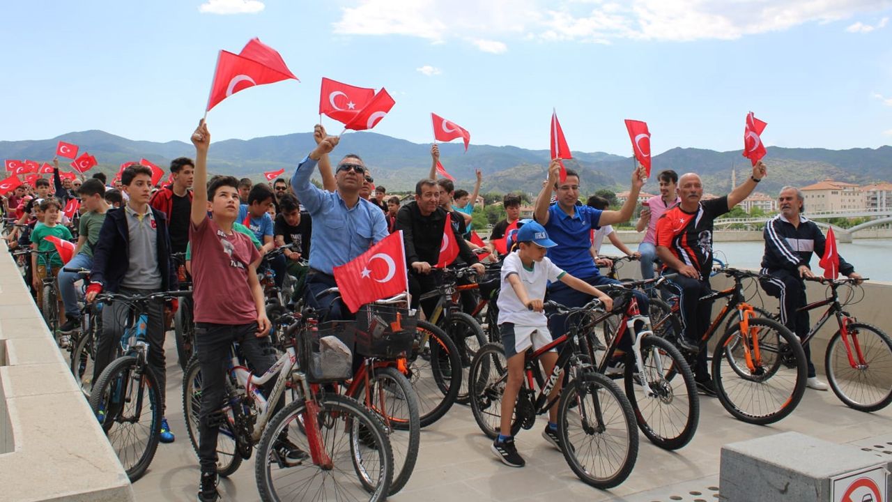 19 Mayıs kutlamaları bisiklet turu ile başladı