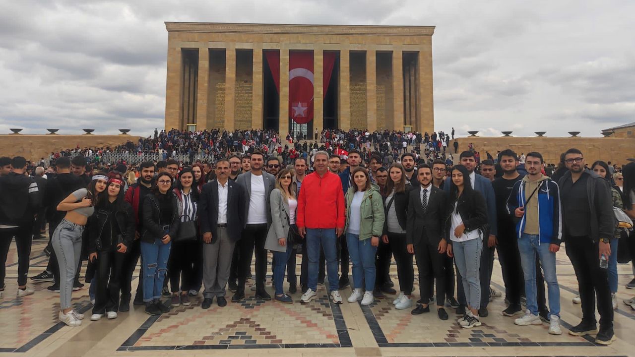 CHP’li gençler, Ankara’da Gençlik Yürüyüşünde buluştu