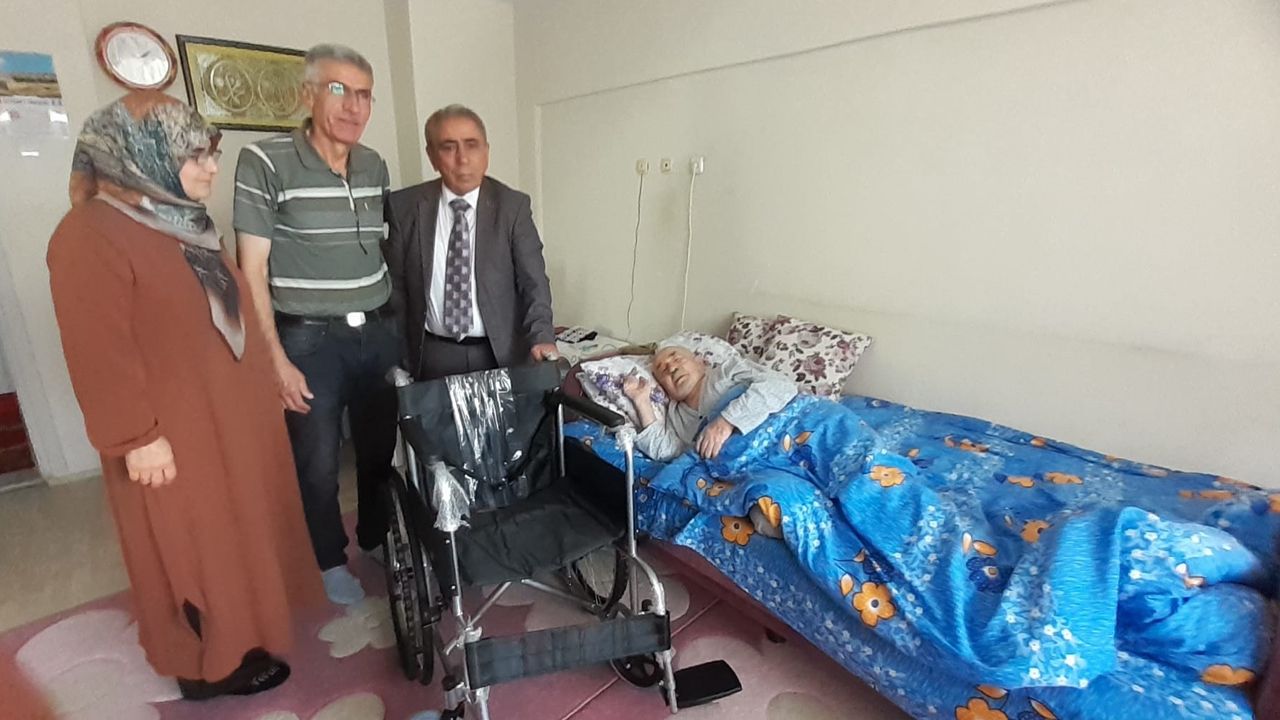 Ahmet Sami Ceylan, bir engelli vatandaşı daha sevindirdi