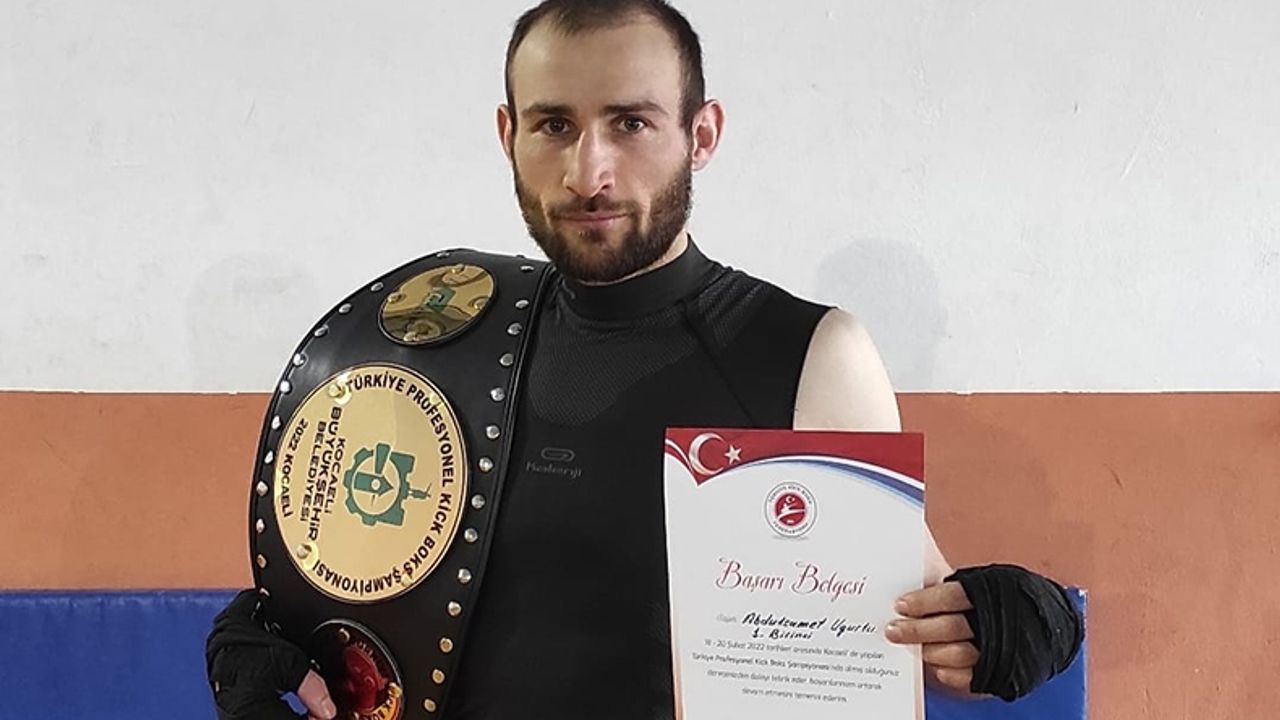 Abdulsamet Uğurlu şampiyonluk için ringe çıkıyor