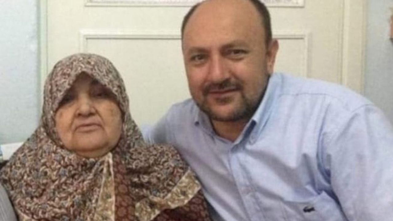 Mustafa Gökmen annesini kaybetti