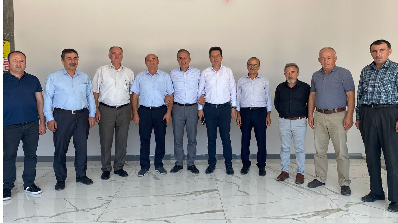 Oğuzlar'dan AK Parti Milletvekillerine ve İl Başkanlığına ziyaret