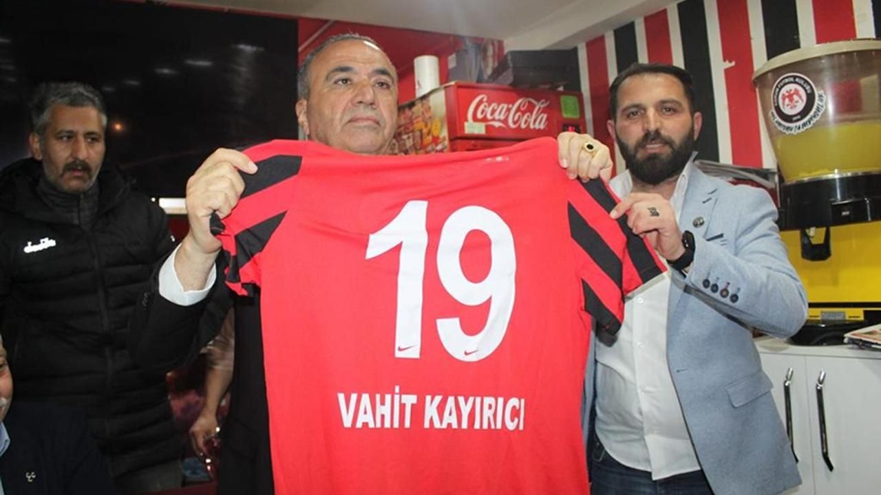 Vahit Kayrıcı, Çorum FK taraftarlarının gönlünde taht kurdu