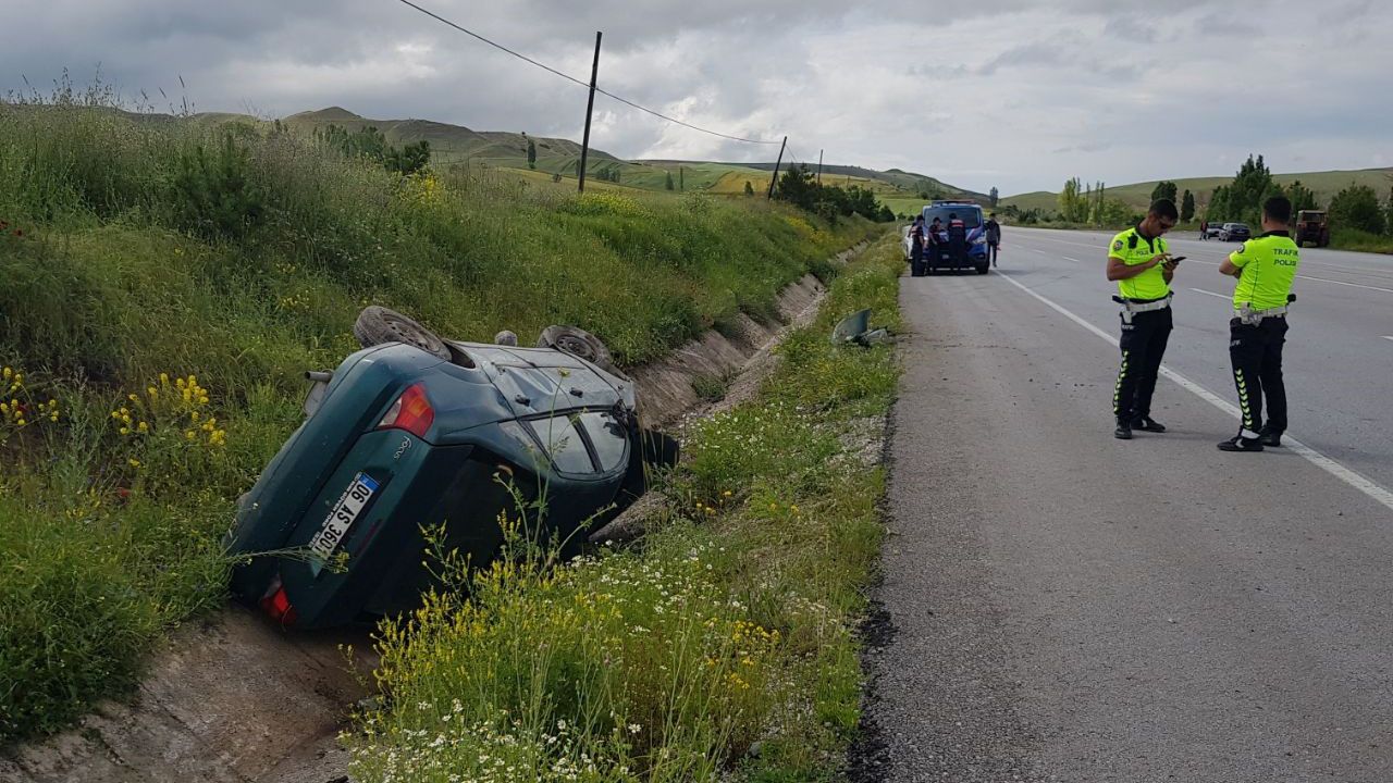 Alaca da trafik kazas 2 ki i yaraland ilk m dahale olay