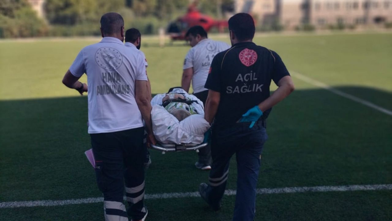 Alaçam'da ambulans helikopter bu kez yaşlı hasta için havalandı