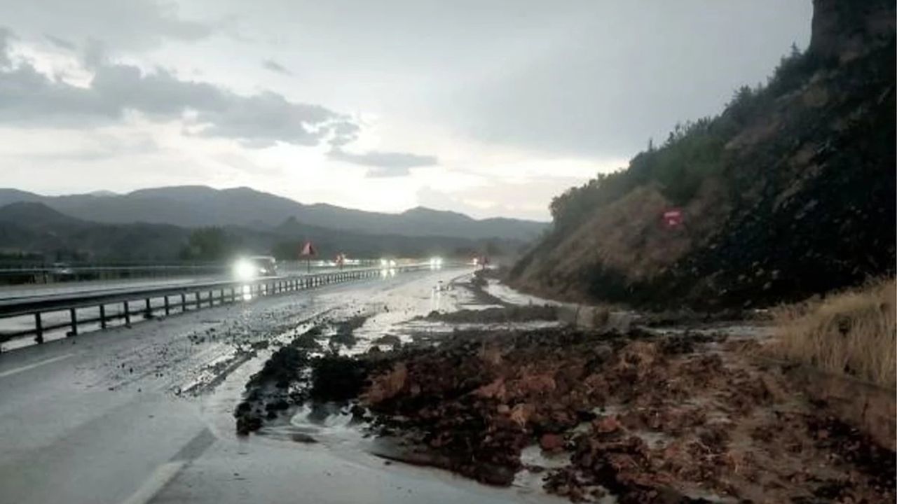 Osmancık'ta şiddetli yağış toprak kaymasına sebep oldu!
