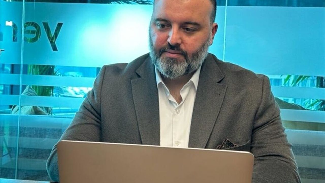Yenibiriş Yönetici Ortağı Uğur Karaboğa, AA'nın "Yılın Kareleri" oylamasına katıldı