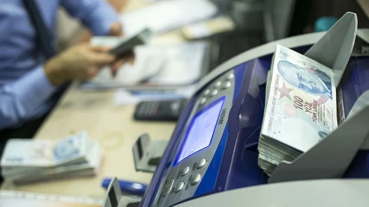 Öğretmen, polis, doktor... Milyonlarca memur bekliyor! 14 günlük maaş farkı ne zaman yatacak?