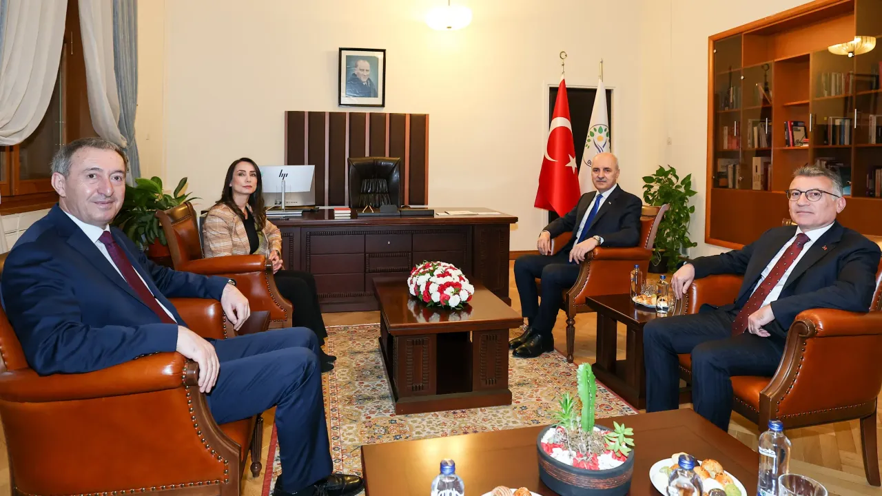 Numan Kurtulmuş’tan Meclis’te DEM Parti’ye dikkat çeken ziyaret