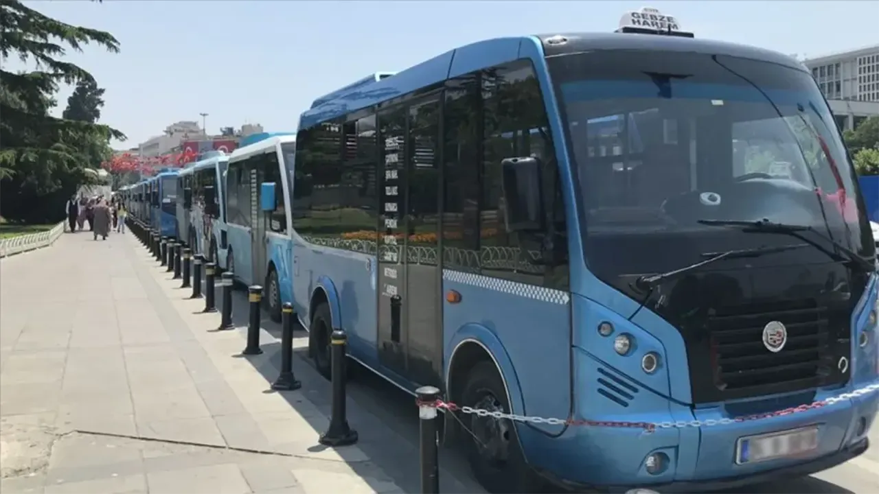 İstanbul'da "Para uzatır mısınız" derdi bitti minibüslerde kartlı dönem resmen başladı