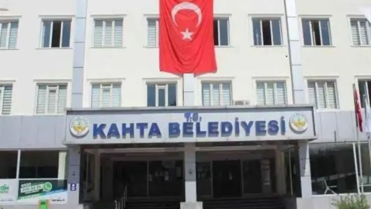 AKP'li Kahta Belediyesi’nde milyonluk ihaleler başkanın akrabalarına gitti