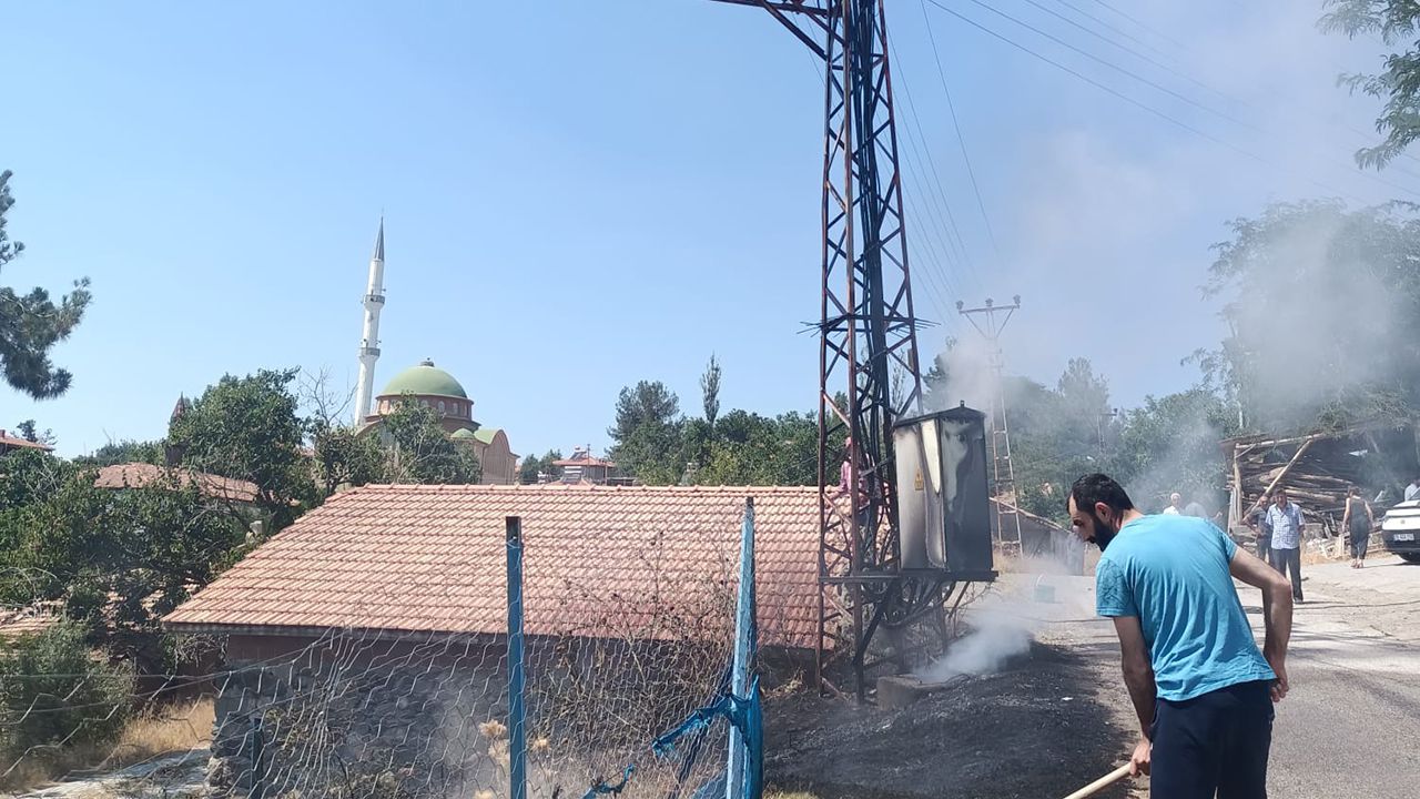 Osmancık'ta trafo yangını paniğe neden oldu: İtfaiye zamanında müdahale etti