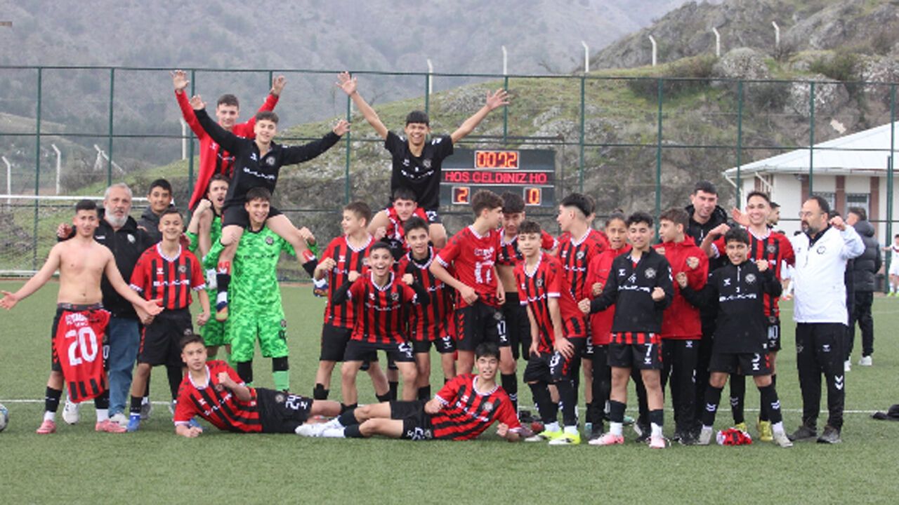 Rakip zorlu, hedef üst tur