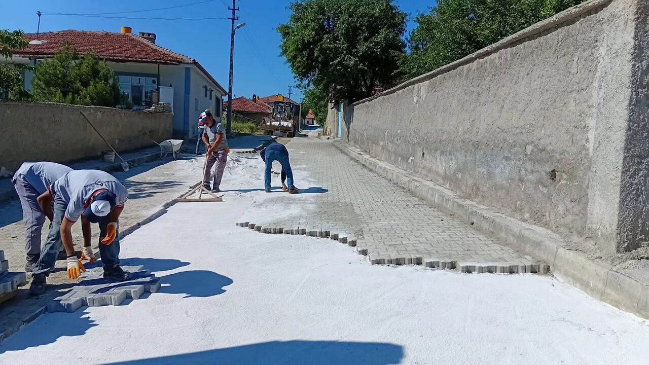 Sungurlu’da altyapı ve üstyapı çalışmaları sürüyor