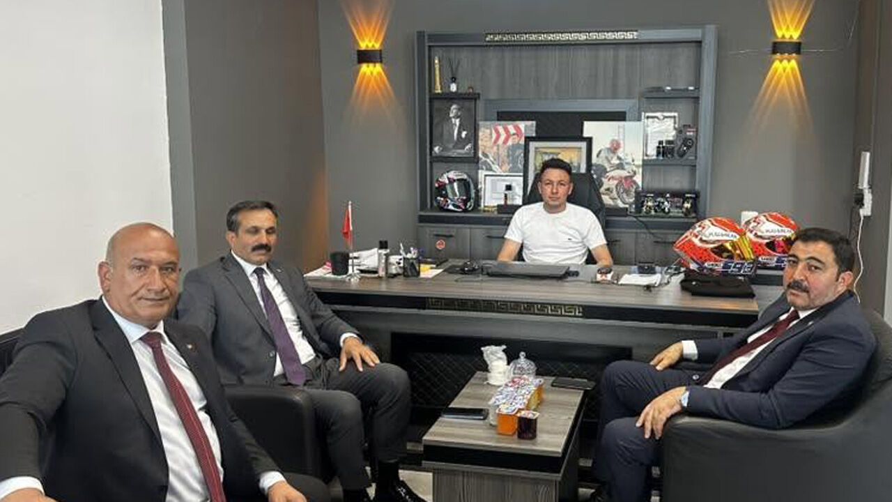 Başkan Remzi Torun'dan Soyarslan Motors'a ziyaret