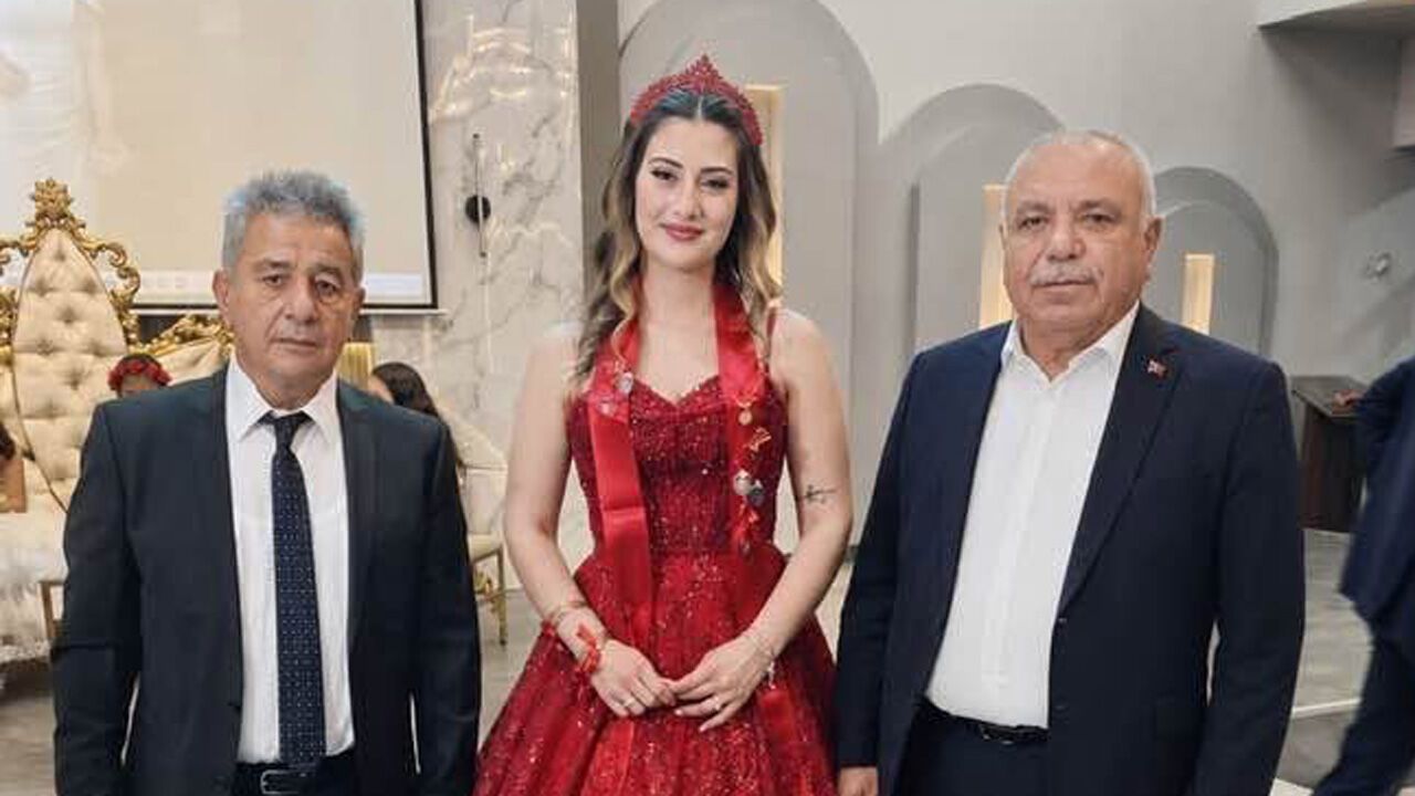 Başkan Çetinkaya, genç çiftin mutluluğuna ortak oldu