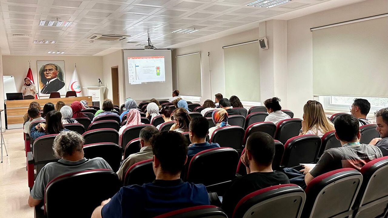 Çorum'da sağlık çalışanlarına hipertansiyon ve astım eğitimi
