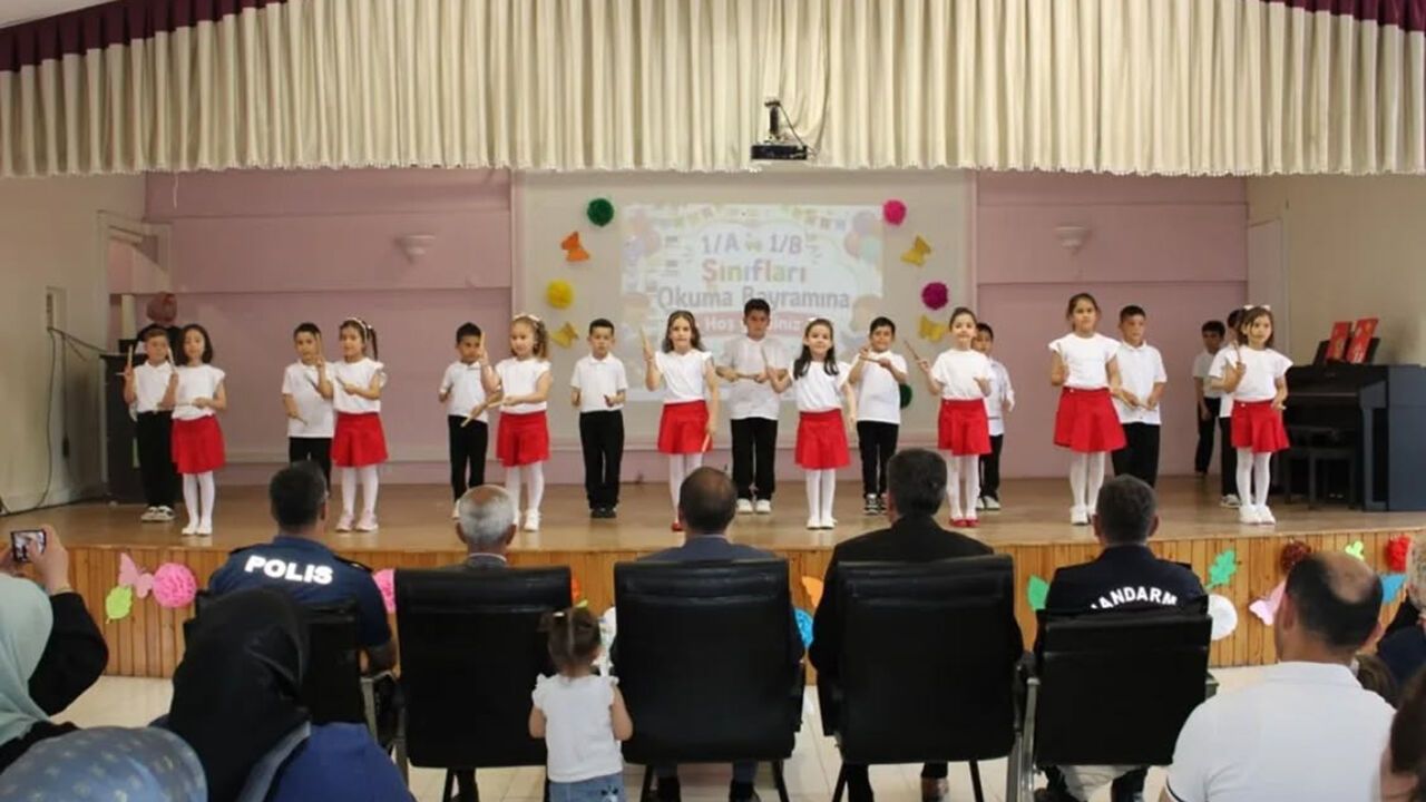 İskilip'te minik öğrenciler okuma bayramı heyecanı yaşadı