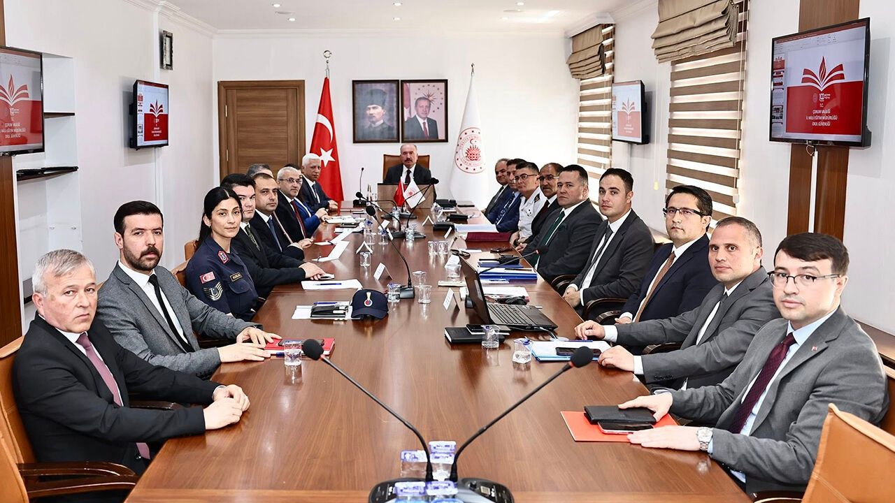 Çorum'da okul çevrelerinde alınan tedbirler değerlendirildi