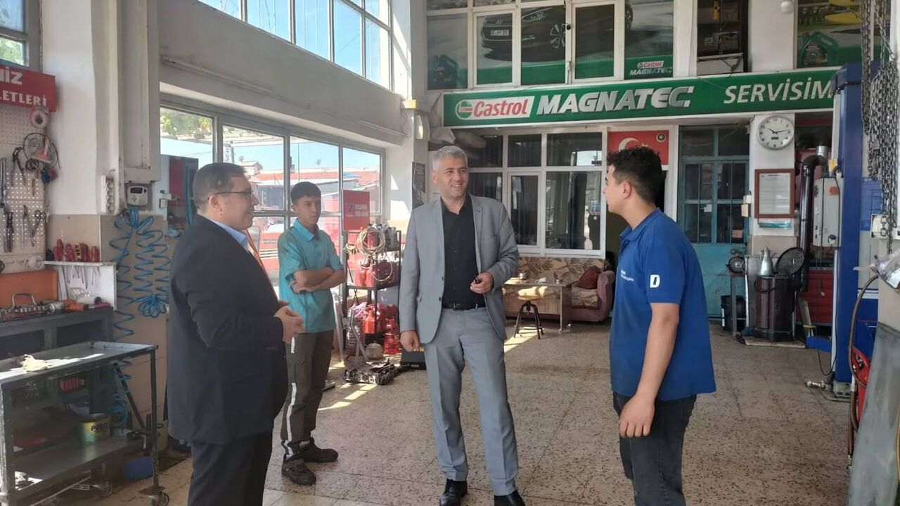 Alaca'da MESEM öğrencilerine iş yerlerinde ziyaret