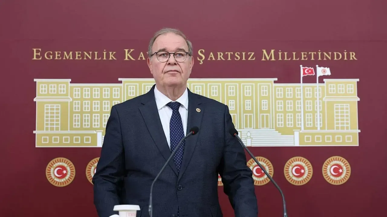 Faik Öztrak'tan CHP'de birlik çağrısı: Kavgalı ev görüntüsün