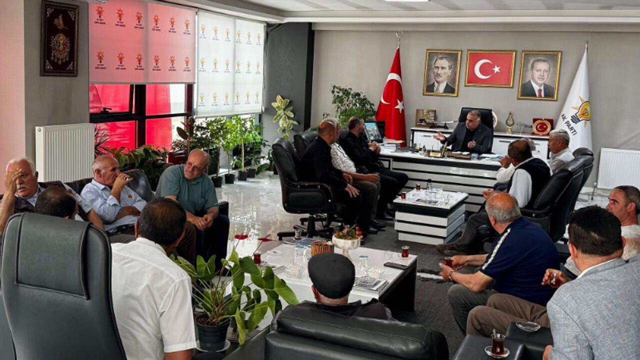 Yakup Alar, Mecitözü muhtarlarıyla bir araya geldi