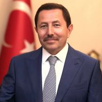 İrfan Balkanlıoğlu kimdir?
