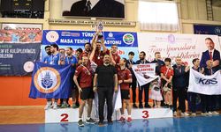Çorum’a ilk kupa geldi! Ülkemizi temsil edecekler