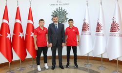 Dünya ikincisi ve Avrupa üçüncüsü sporculardan Vali Çiftçi'ye ziyaret