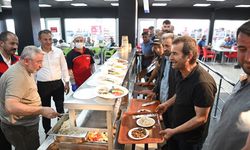 Hayvan pazarındaki lokantaya besicilerden 5 yıldız