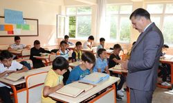 Vali Mustafa Çiftci TÜGVA Yaz okulunu ziyaret etti