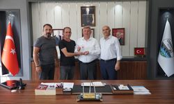 Ahmet Gelgör ve Hüseyin Cebeci’ye teşekkür plaketi