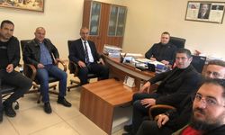 Sağlık çalışanları ile görüşerek talepleri dinlediler